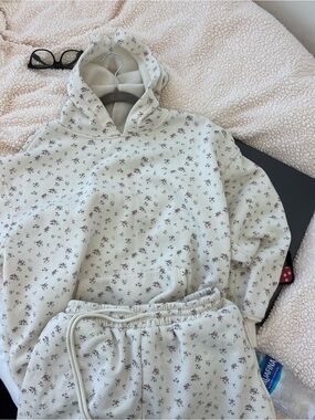 Floral Cream Hoodie & Jogger Set
